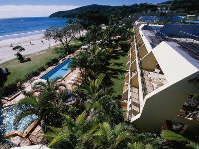 Seahaven Beachfront 4*